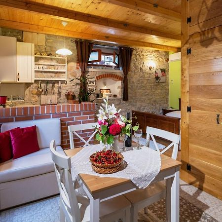 Apartment Tara Каштела Экстерьер фото